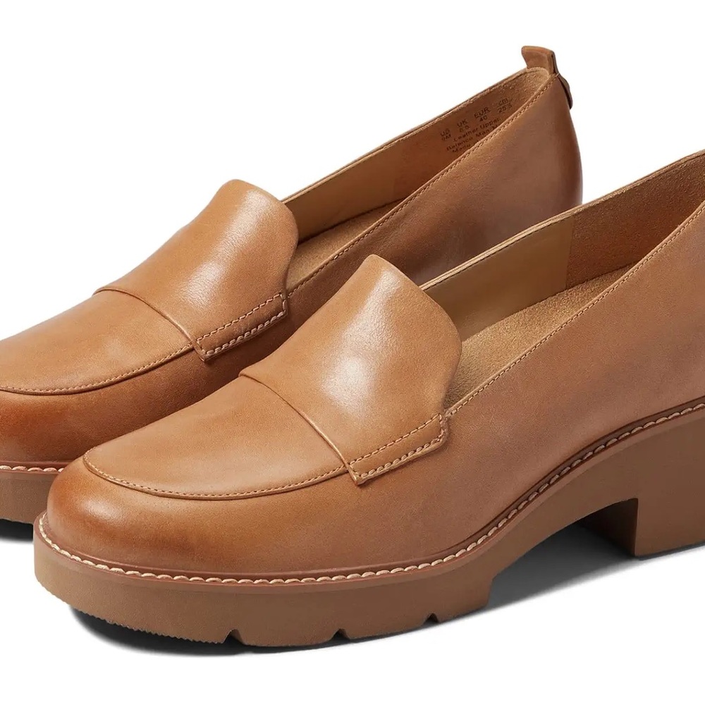 NATURALIZER Darry Lug Sole Loafers